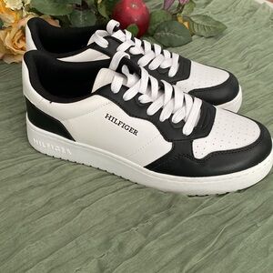 TOMMY HILFIGER Men’s  fashion Sneakers